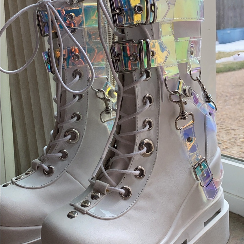 Demonia Platforms - Picture 3 of 6